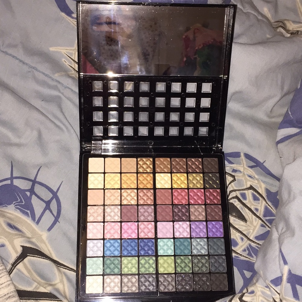 Beauty Essentials Face Collection - Picture 3 of 6